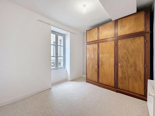 MAISON T5 DE VILLE - 87 m² - VUE MAYENNE