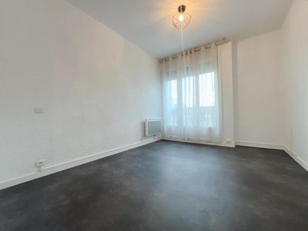 Magnifique appartement T3 de 57 m² en rez-de-chaussée d'une petite copropriété aux faibles charges