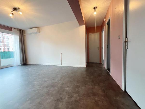 Magnifique appartement T3 de 57 m² en rez-de-chaussée d'une petite copropriété aux faibles charges