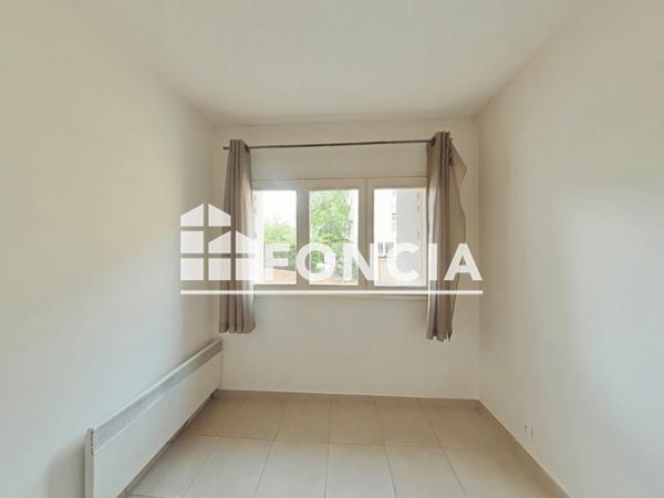 Location Appartement 2 pièces 45.95 m² - 30 AVENUE DU GENERAL DE GAULLE Manosque 04100