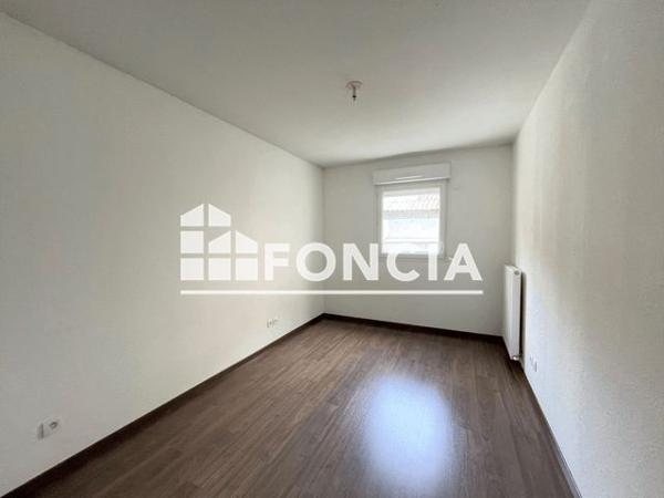 Location Appartement 3 pièces 77.1 m² - 9 RUE DODE Voiron 38500