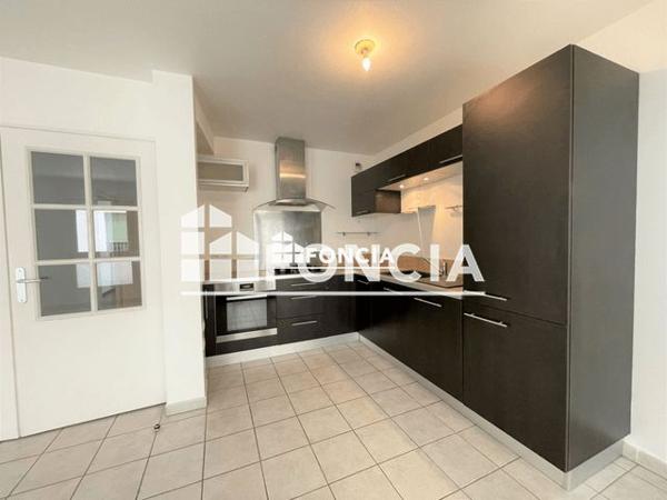 Location Appartement 3 pièces 77.1 m² - 9 RUE DODE Voiron 38500