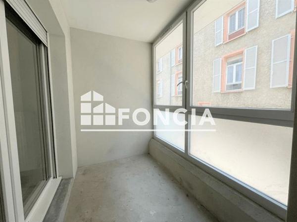 Location Appartement 3 pièces 77.1 m² - 9 RUE DODE Voiron 38500