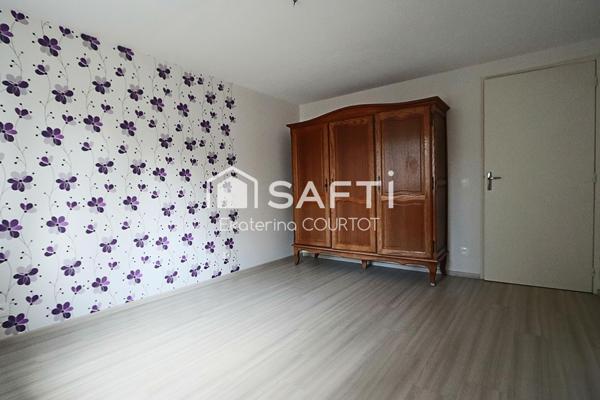 Maison bi-famille de 233 m² avec jardin, verger et garage