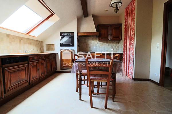 Maison bi-famille de 233 m² avec jardin, verger et garage