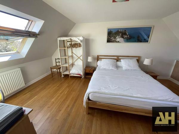 CROZON - MAISON NEO BRETONNE - TRES BEAUX VOLUMES - PARCELLE DE 2300 M2