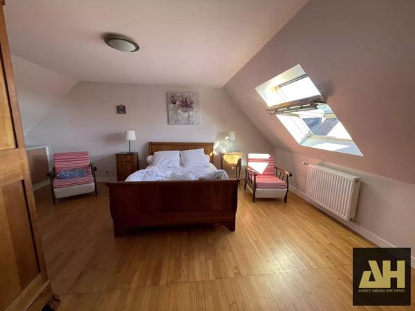 CROZON - MAISON NEO BRETONNE - TRES BEAUX VOLUMES - PARCELLE DE 2300 M2