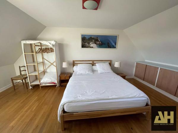 CROZON - MAISON NEO BRETONNE - TRES BEAUX VOLUMES - PARCELLE DE 2300 M2