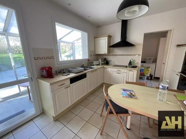 CROZON - MAISON NEO BRETONNE - TRES BEAUX VOLUMES - PARCELLE DE 2300 M2
