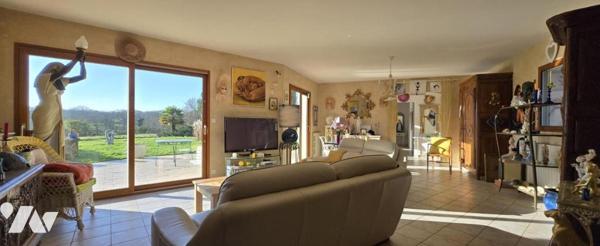 PORNIC, entre le Pont du Clion et le Val St martin, maison de famille de plain pied d'environ 213 m²