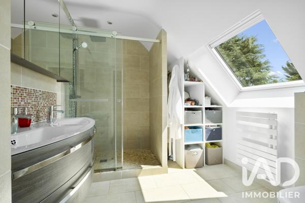 Maison à vendre 6 pièces 158 m² Croissy-sur-Seine