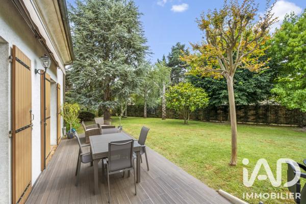 Maison à vendre 6 pièces 158 m² Croissy-sur-Seine