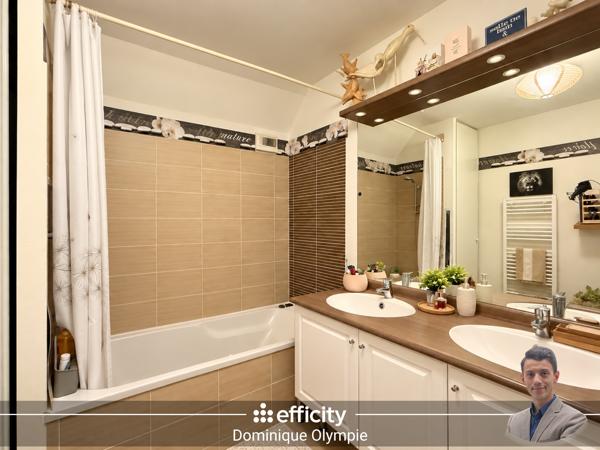 Appartement
         3 pièces
        - 62 m² 198 340 € *