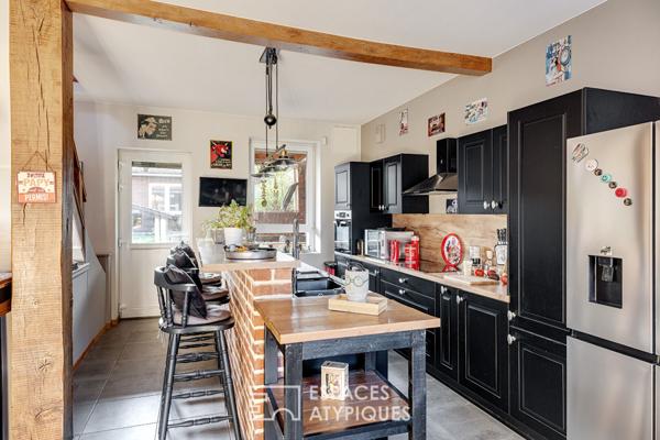 Ancien bistrot métamorphosé en maison