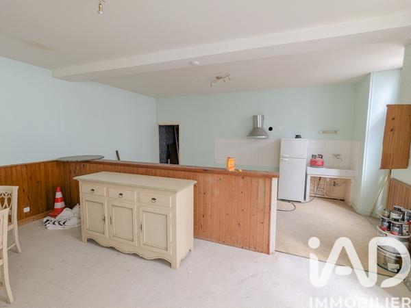 Immeuble à vendre 160 m² Beauvais-sur-Matha