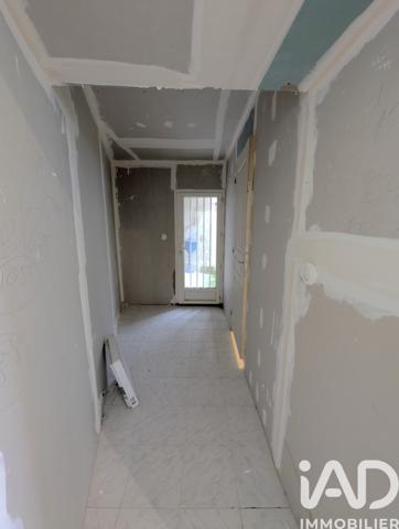 Immeuble à vendre 160 m² Beauvais-sur-Matha