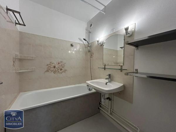 Appartement à louer 5 pièces 80m²