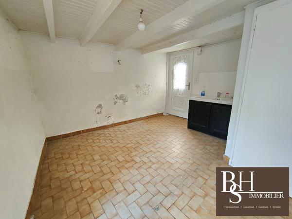 Maison d'environ 90m² à rénover avec terrasse