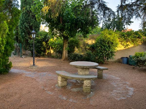 Toulouse Soupetard – Appartement familial T6 de 173 m² avec terrasse, piscine, jardin et garage