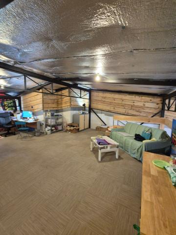 Location local commercial Fort-de-France - 190 m² - 4 768 €/mois