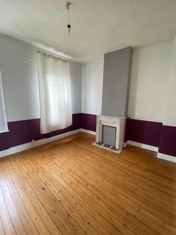 Coup de cœur à Saint-Quentin : Charme de l'ancien et vie tout à pied pour moins de 85 000 € !