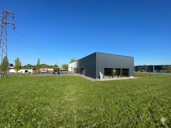 Local d'activites 500 m² à louer ACIGNE (réf : 35.7194)