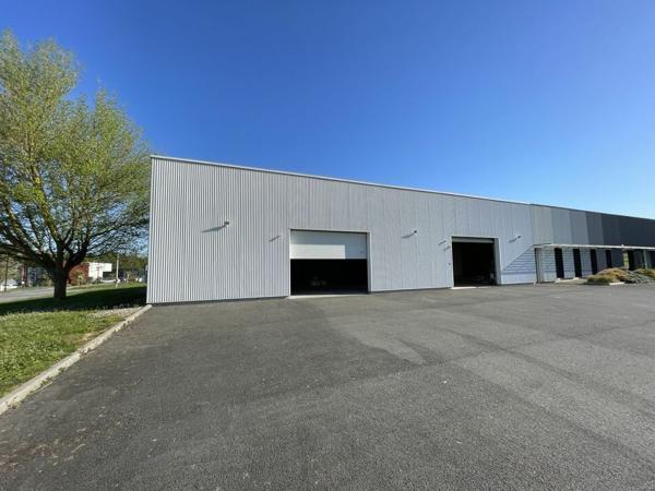 Local d'activites 500 m² à louer ACIGNE (réf : 35.7194)