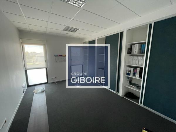 Local d'activites 500 m² à louer ACIGNE (réf : 35.7194)
