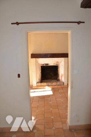 LANGEAIS SECTEUR LA ROUCHOUSE - Maison traditionnelle à rénover.