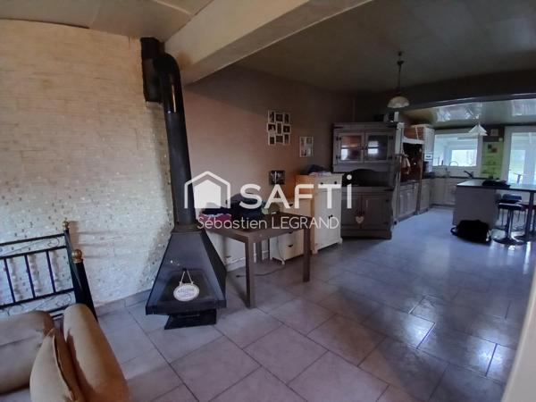 Maison semi-individuelle à rénover