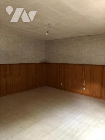 Immeuble de rapport avec 3 appartements, garages, caves