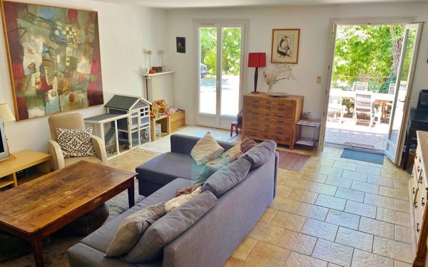 Maison à vendre    7 pièces • 197,23 m2 Sainte-Foy-lès-Lyon