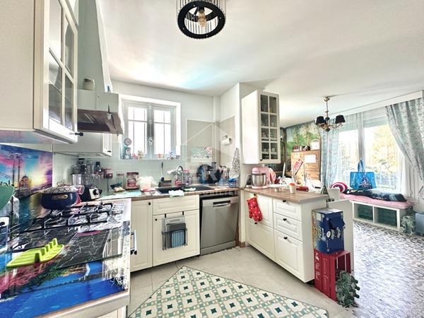 Maison familiale Saint Pierre Les Nemours 122m2