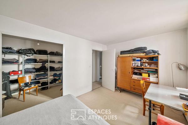 Loft avec verrières et cour secrète à la Butte aux Cailles