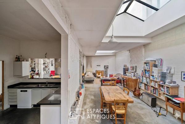 Loft avec verrières et cour secrète à la Butte aux Cailles