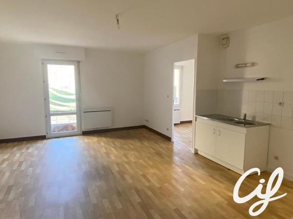 Appartement T1B NANTES Bon Port - 39.77 m2  599 Euros