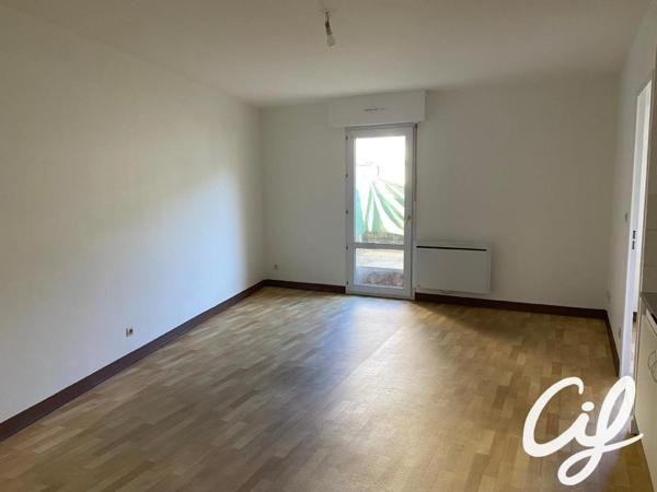 Appartement T1B NANTES Bon Port - 39.77 m2  599 Euros