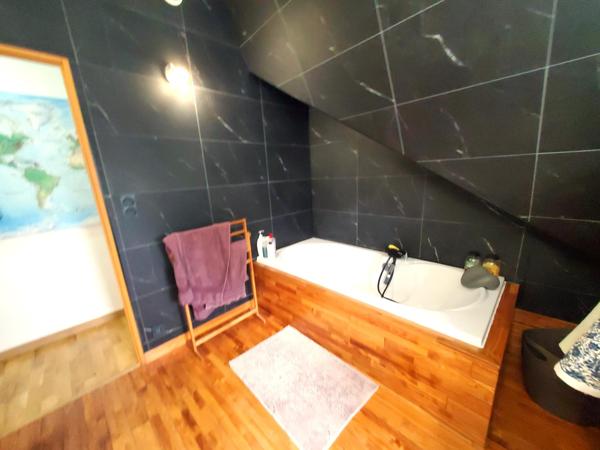 Grande Maison de 170m² avec jardin et garage double