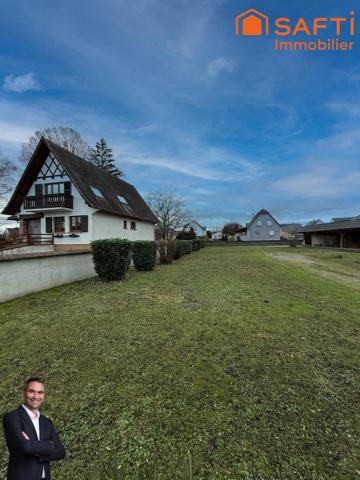 Joli terrain constructible de 7,53 ares, libre de constructeur et hors lotissement !