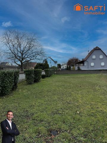 Joli terrain constructible de 7,53 ares, libre de constructeur et hors lotissement !