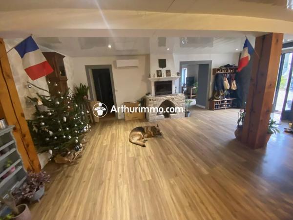 Vente Maison 6 pièces 192 m2 à Prignac