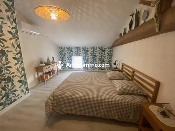 Vente Maison 6 pièces 192 m2 à Prignac