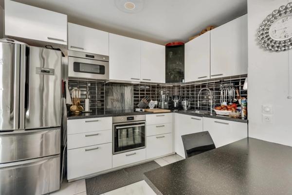 Appartement à vendre 5 pièces ASNIERES SUR SEINE (92)