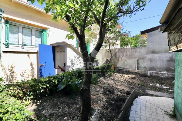 Maison à vendre à Champs sur Marne - 3 pièces, 46.83 m², terrain 251 m², garage et terrasse