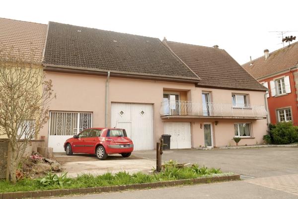 FERMETTE ALSACIENNE AVEC DEPENDANCES SUR 31,06 ARES DE TERRAIN