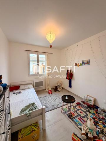 Maison T4 moderne avec garage et jardin pratique!