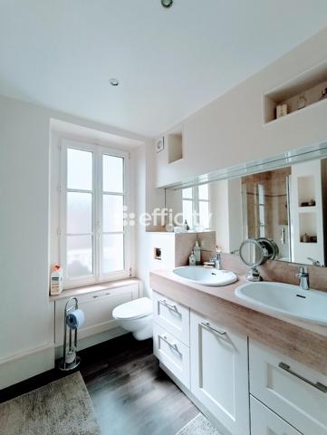 Maison 10 pièces - 210 m²