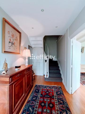 Maison 10 pièces - 210 m²