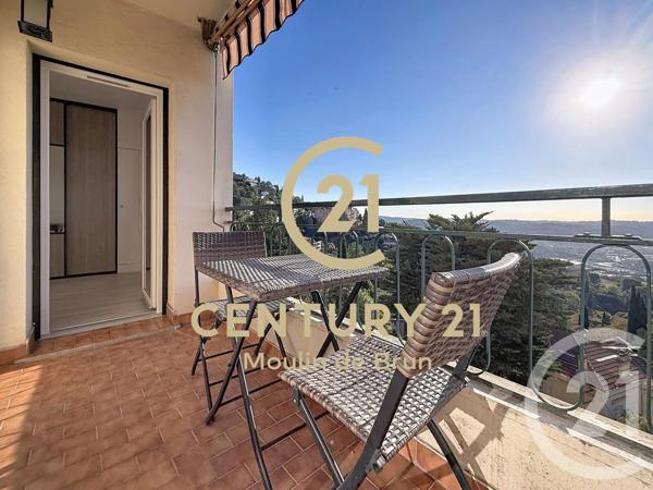 Appartement F3 à vendre  3 pièces - 57 m 2   GRASSE  - 06