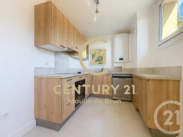 Appartement F3 à vendre  3 pièces - 57 m 2   GRASSE  - 06